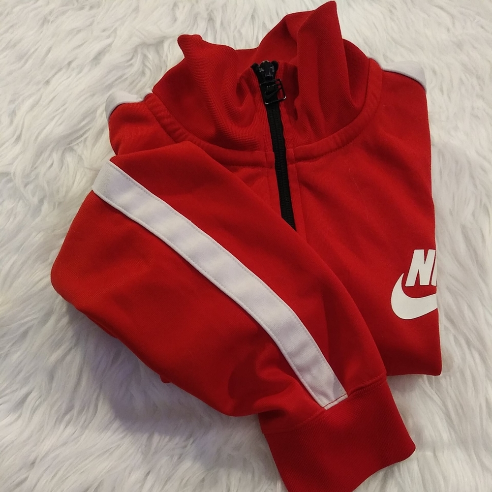Nike Swoosh Men's médium Red White Collared Full Zip Workout Track Jacket - Picture 1 of 11
